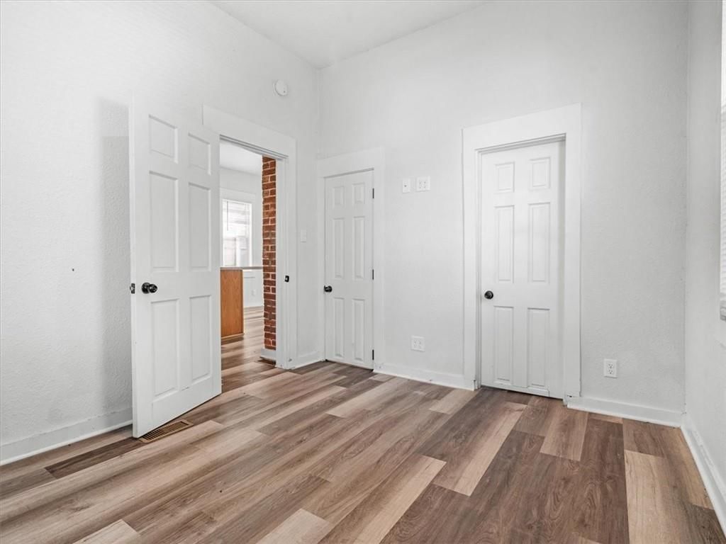 3004 Burnside Avenue — photo 8