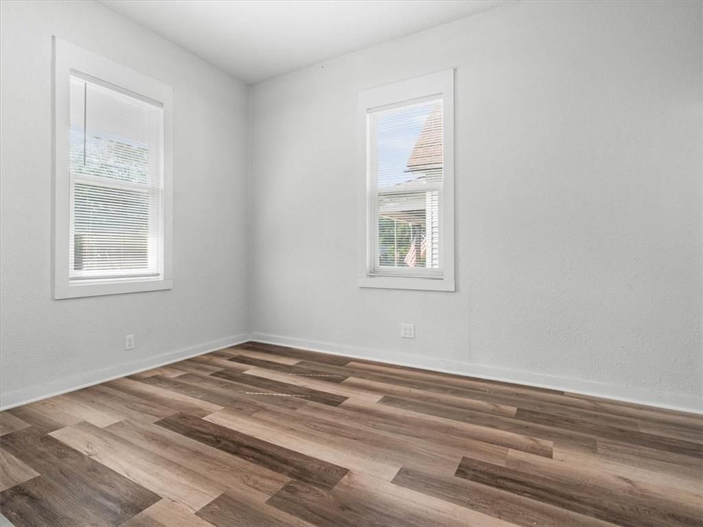 3004 Burnside Avenue — photo 9