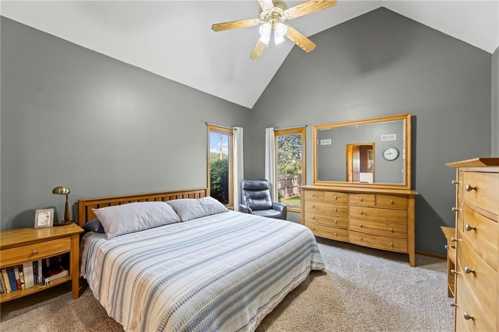 2340 Twin Oaks Drive — photo 17