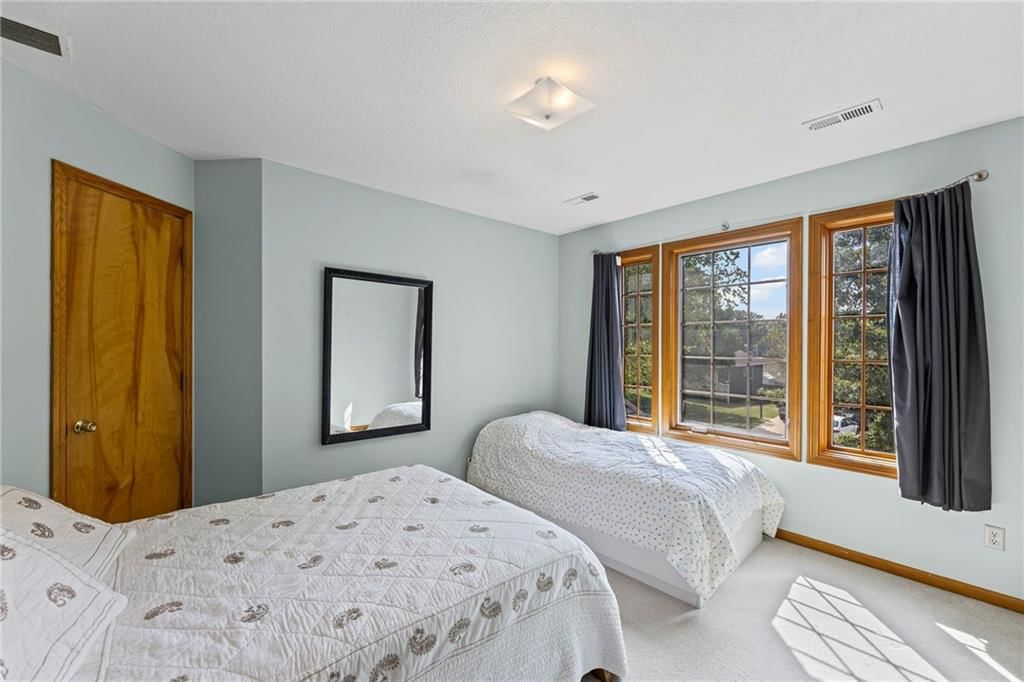 2340 Twin Oaks Drive — photo 26