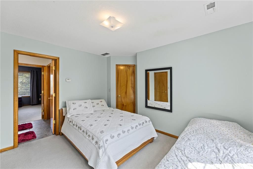 2340 Twin Oaks Drive — photo 27