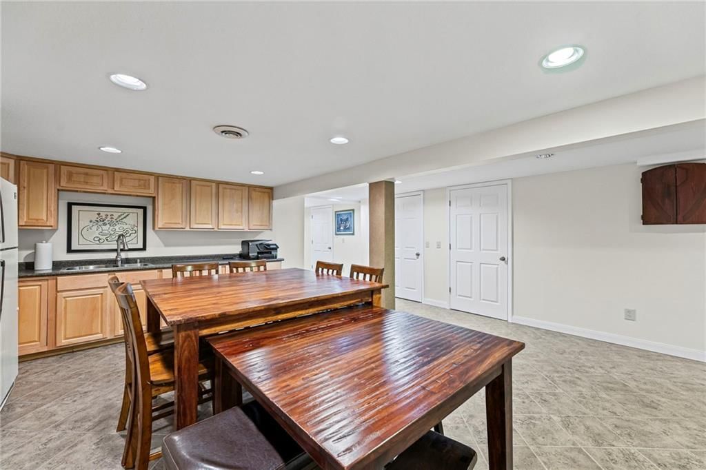 2340 Twin Oaks Drive — photo 33