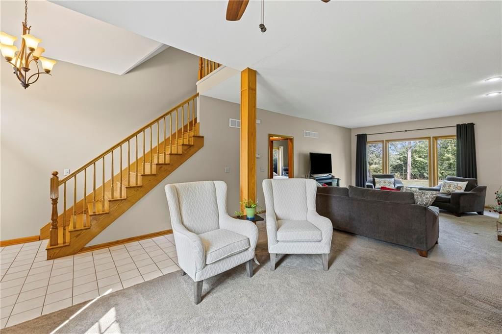 2340 Twin Oaks Drive — photo 5