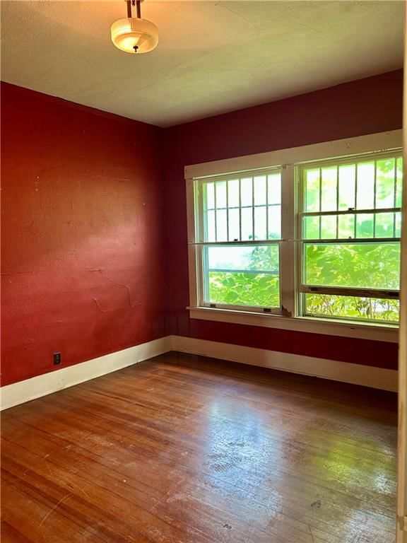 621 W Laurel Street — photo 17
