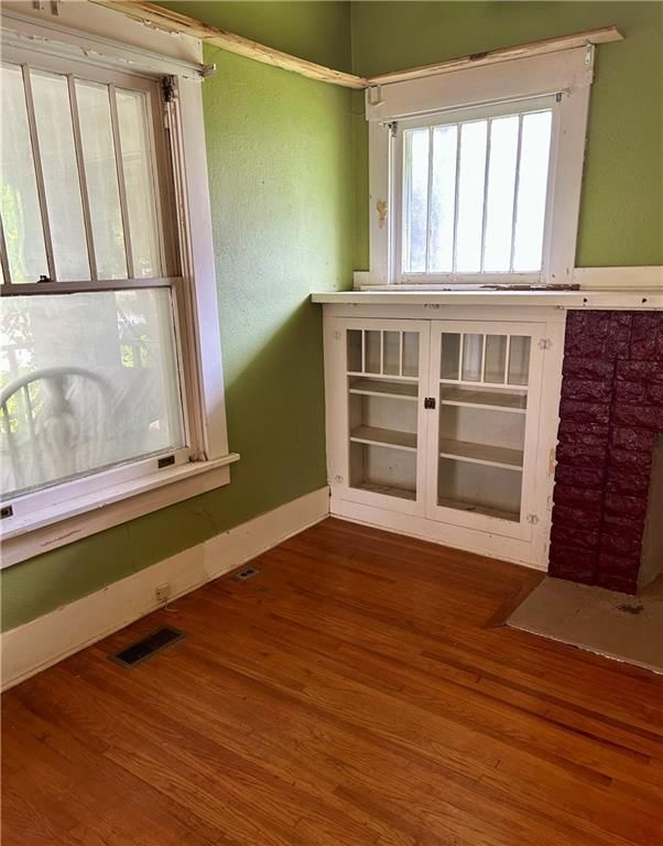 621 W Laurel Street — photo 7