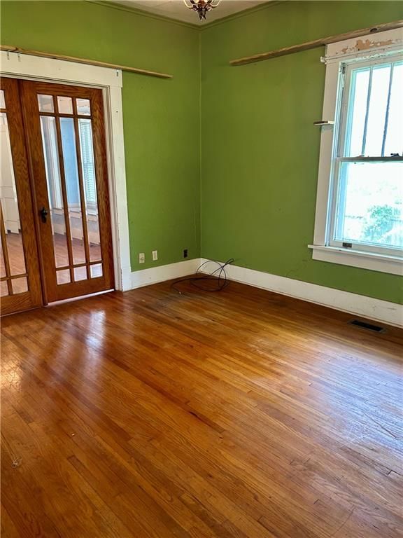 621 W Laurel Street — photo 9