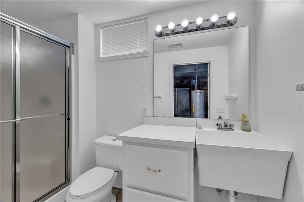 3413 S Victoria Drive — photo 21