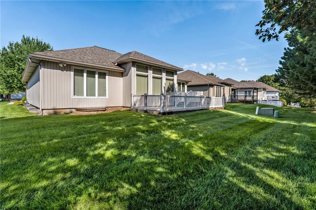 3413 S Victoria Drive — photo 23