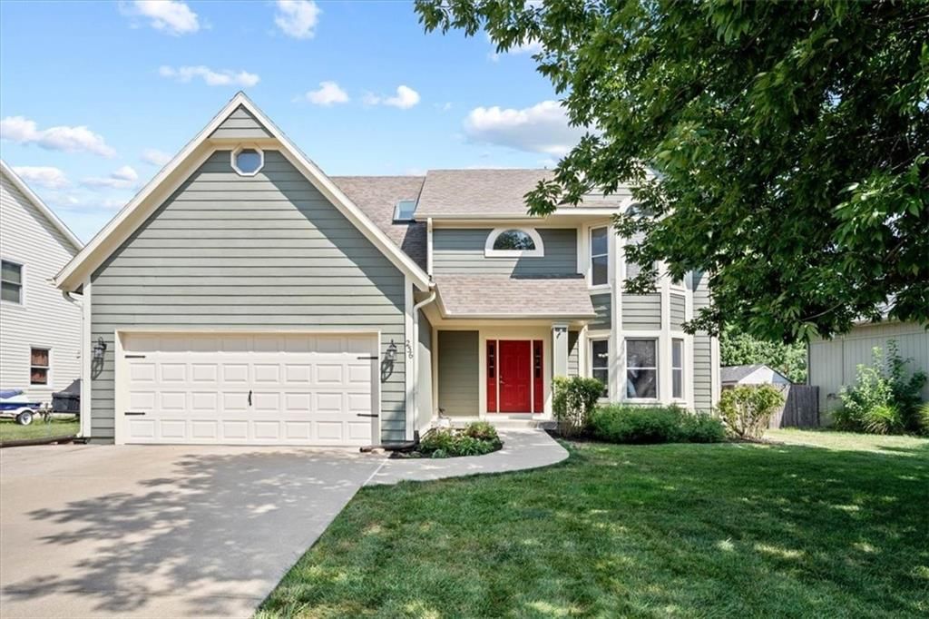 236 W COLLEEN Drive, Gardner, KS