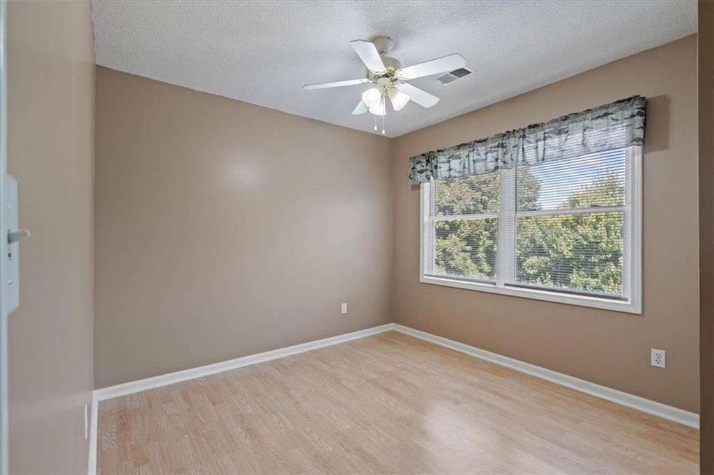 236 W COLLEEN Drive — photo 18