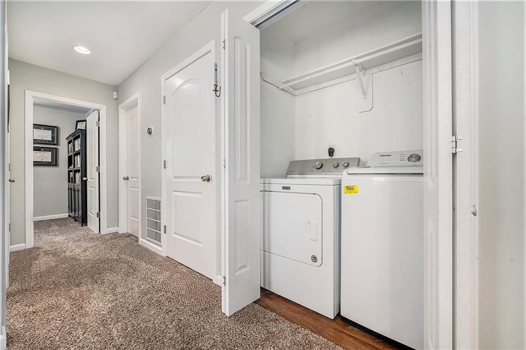 5807 N Howard Avenue — photo 10