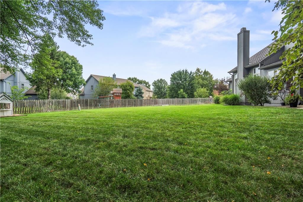 14908 Glenwood Avenue — photo 42