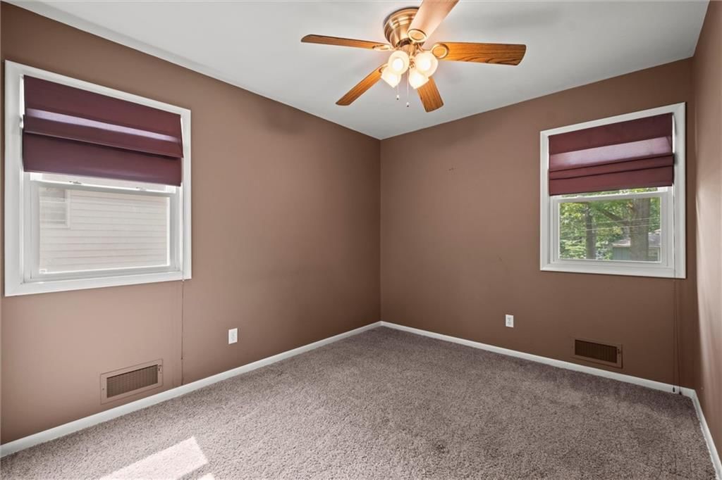 5222 Bond Street — photo 11