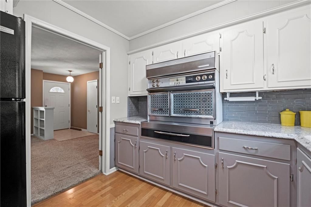 5222 Bond Street — photo 17