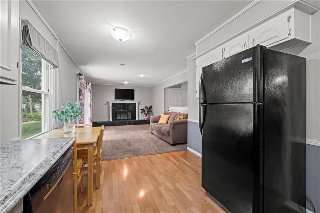 5222 Bond Street — photo 19