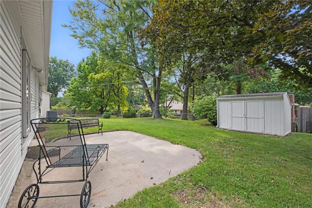 5222 Bond Street — photo 24