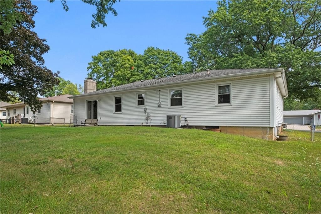 5222 Bond Street — photo 26