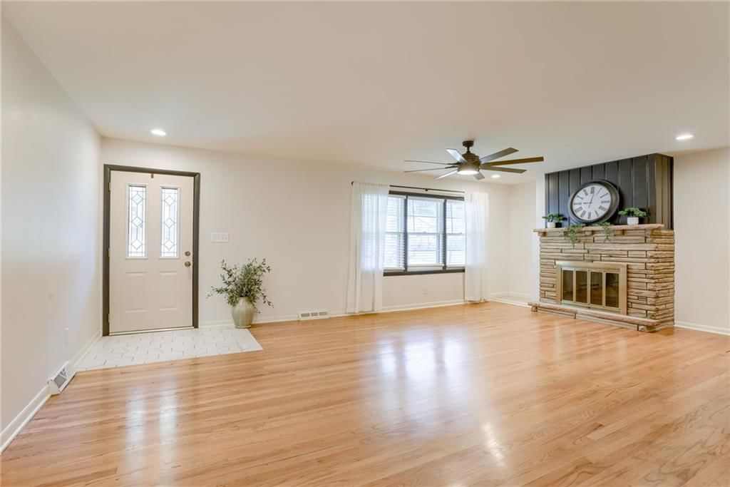 322 Maple Street — photo 4