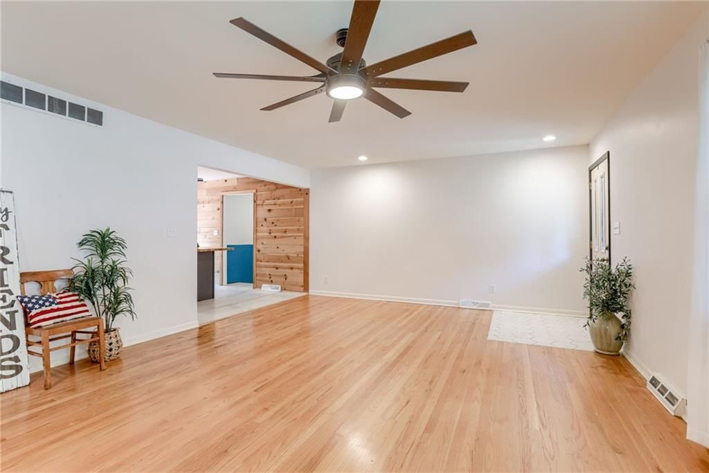 322 Maple Street — photo 7