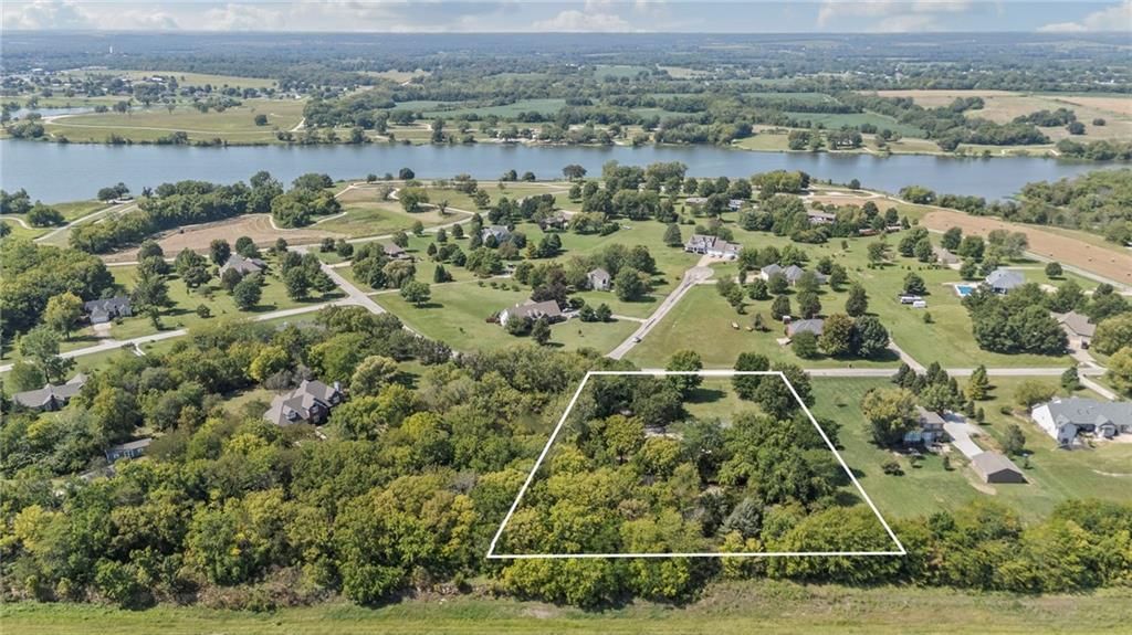 2211 Lakeview Drive — photo 47