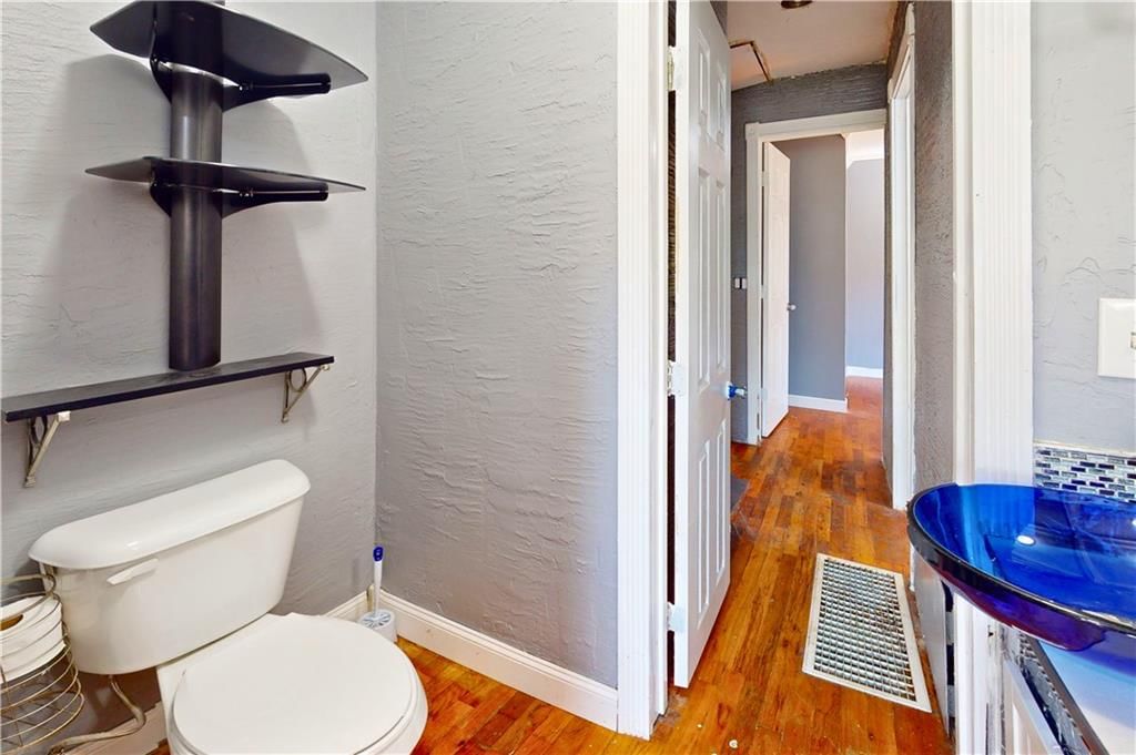 329 E Atlantic Street — photo 17