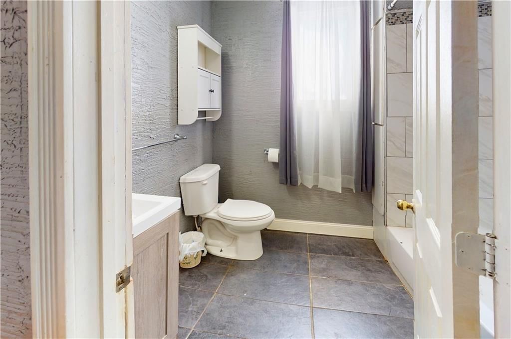 329 E Atlantic Street — photo 18