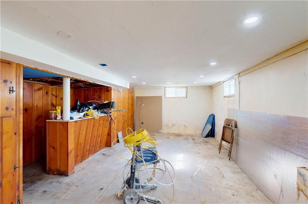 329 E Atlantic Street — photo 20