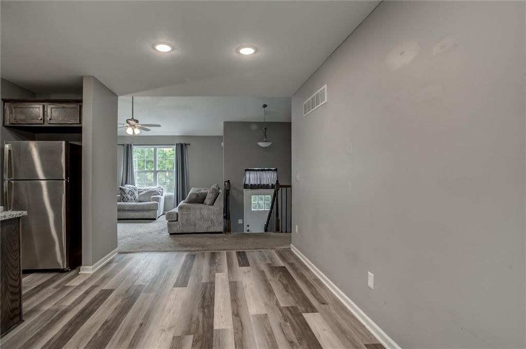 650 Cleveland Street — photo 8