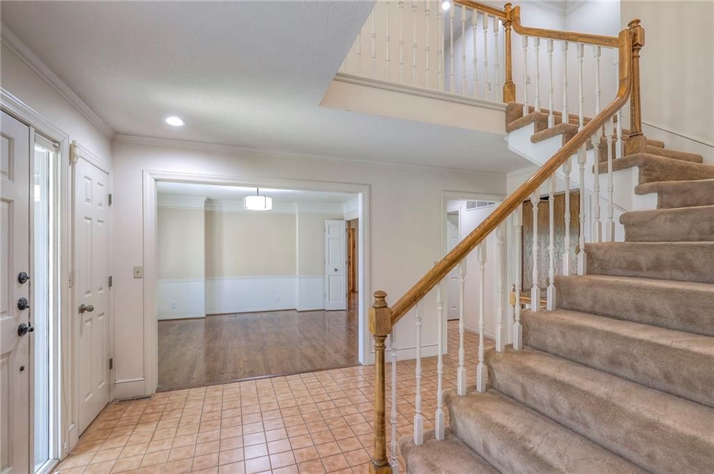 4833 W 121st Street — photo 3