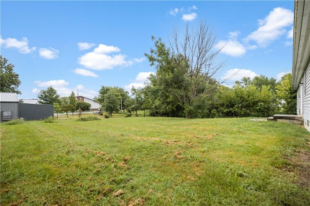 717 Saint Louis Avenue — photo 24