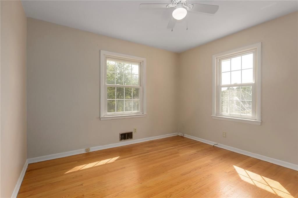106 NE Northcrest Drive — photo 12