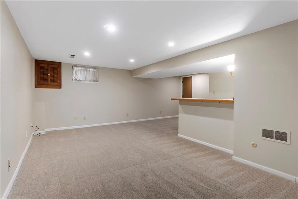 106 NE Northcrest Drive — photo 14