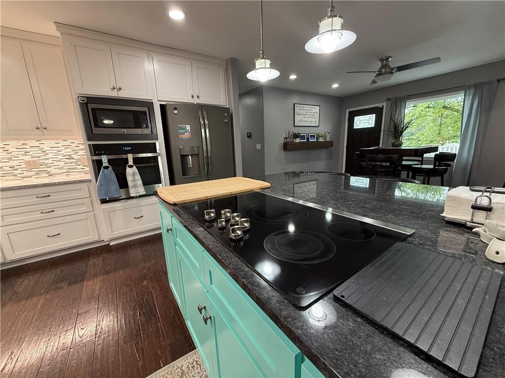 1145 Kearney Street — photo 10