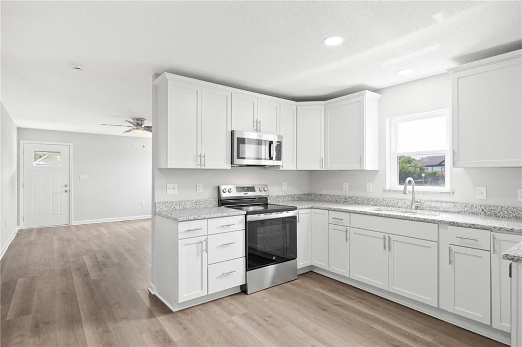 6112 Carnegie Street — photo 7