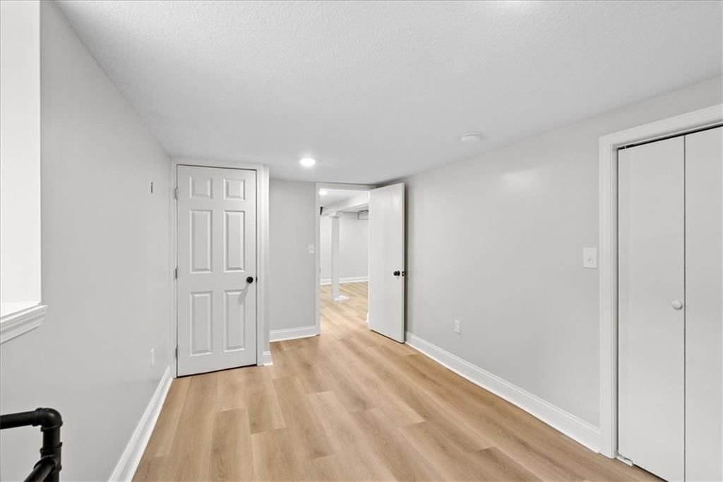 4225 E 60th Terrace — photo 29