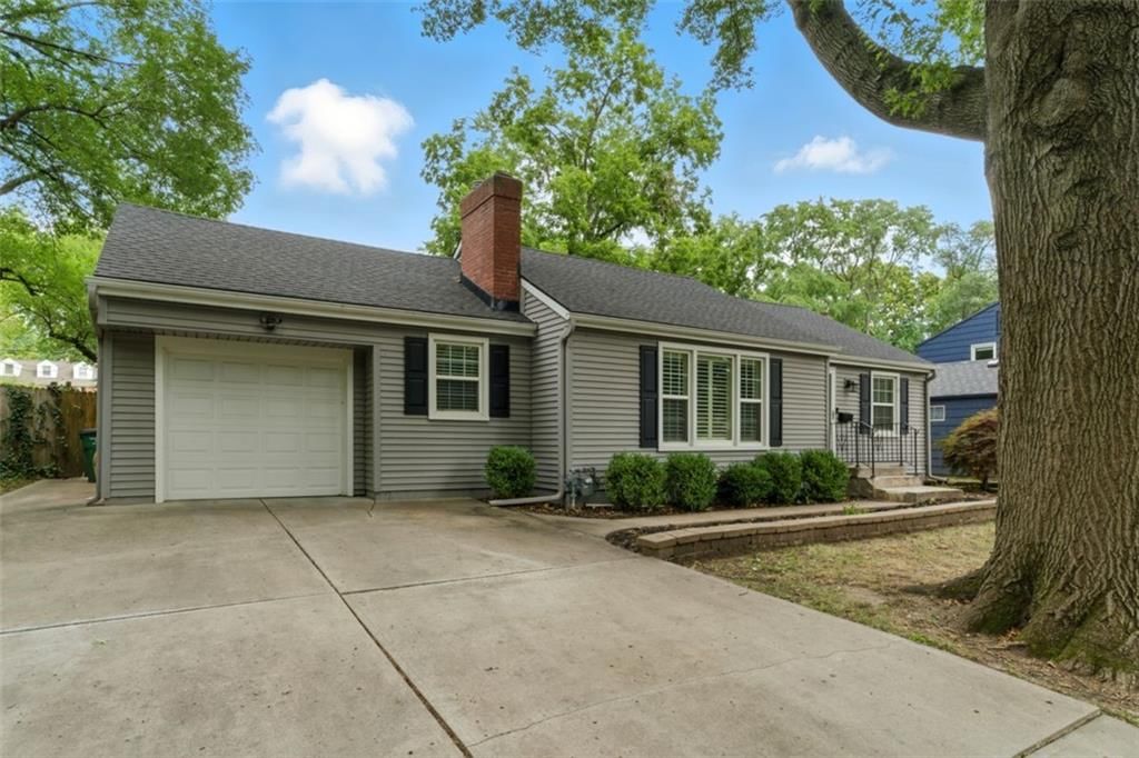 5101 Clark Drive, Roeland Park, KS