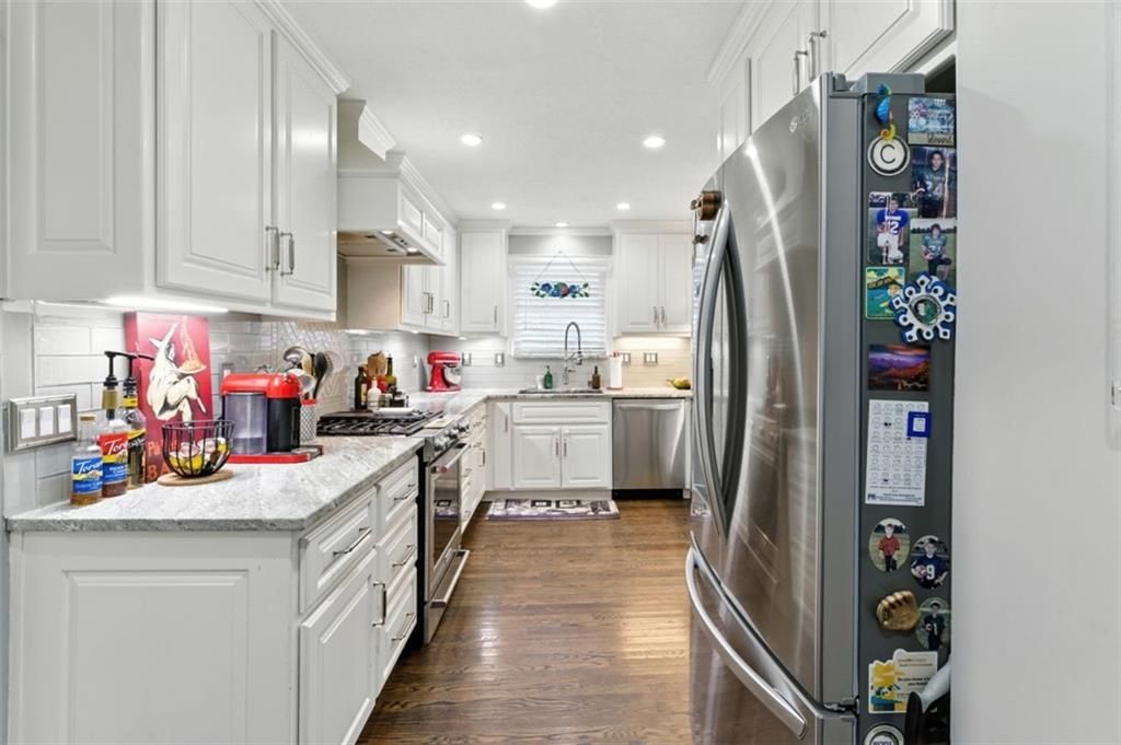 5101 Clark Drive — photo 14