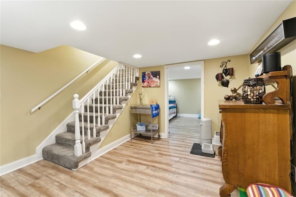 5101 Clark Drive — photo 32