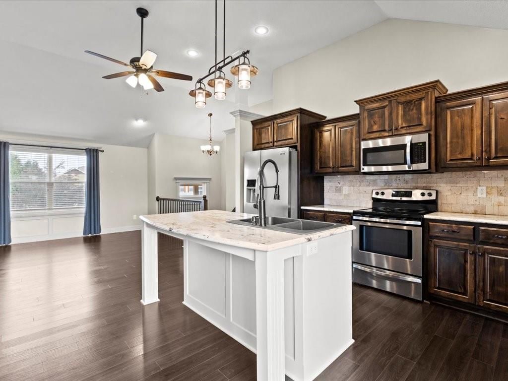 704 Terry Drive — photo 12