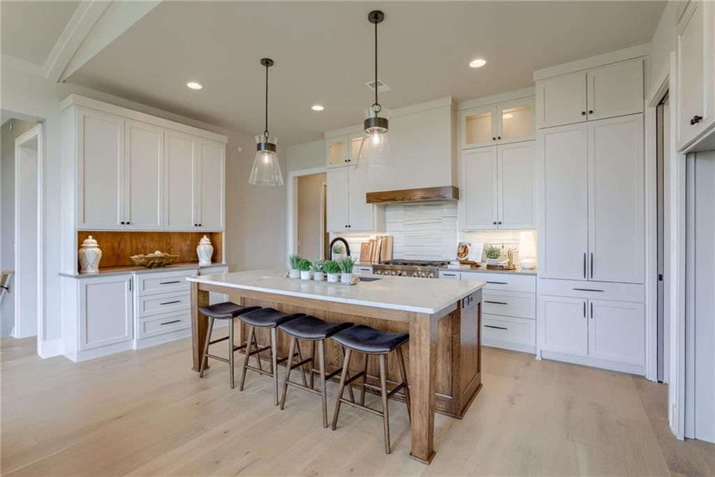 13749 Pembroke Lane — photo 31