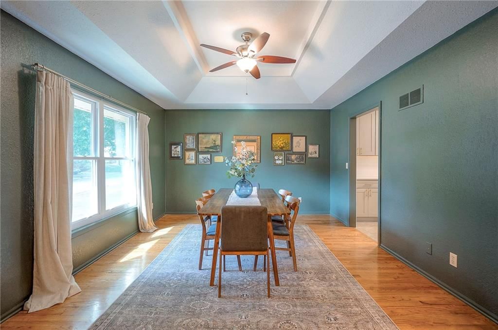 607 NE Birchwood Drive — photo 11