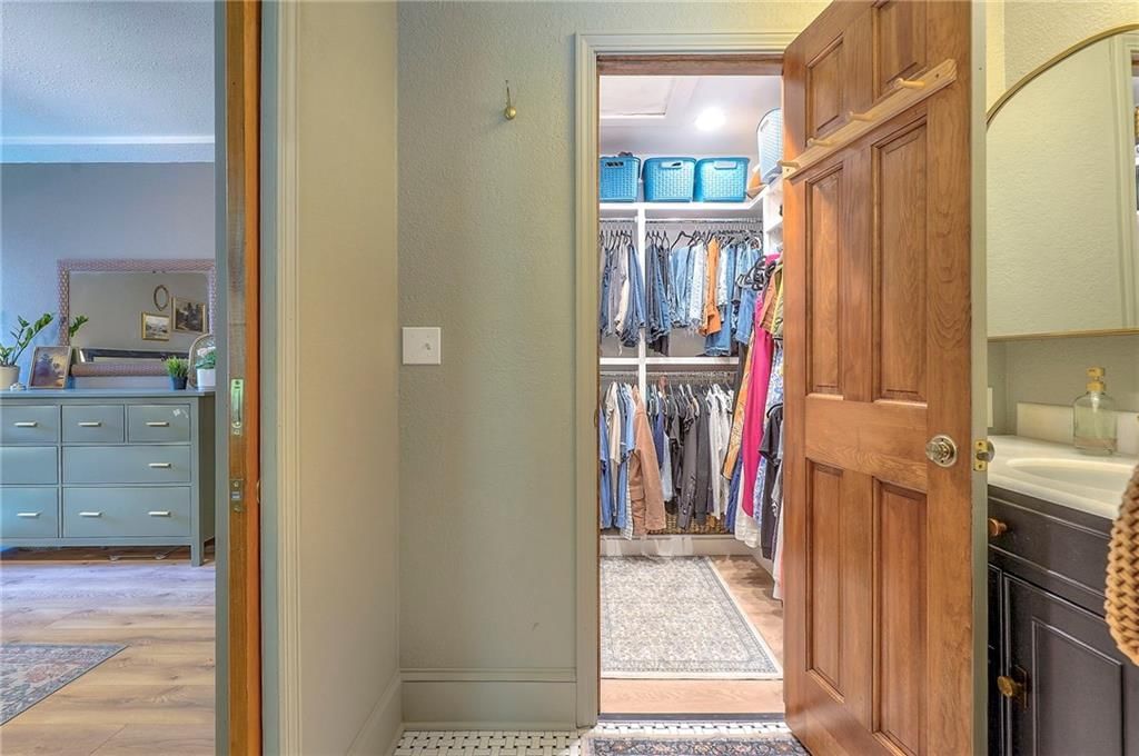 607 NE Birchwood Drive — photo 17