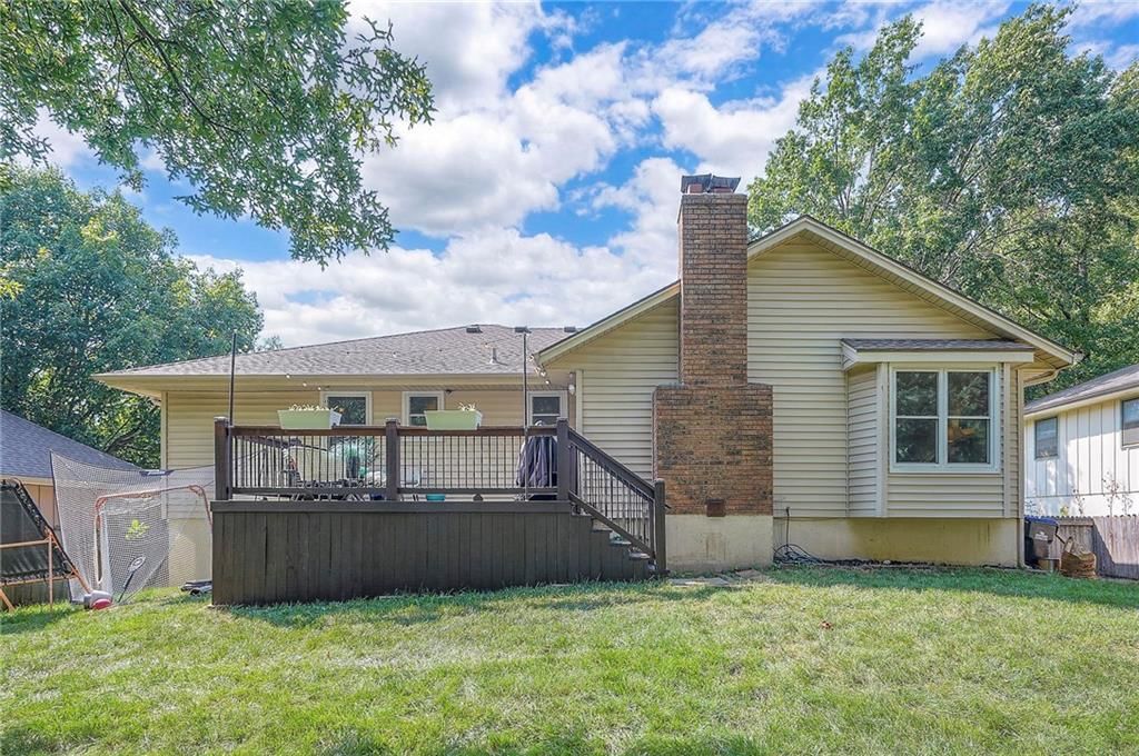 607 NE Birchwood Drive — photo 35