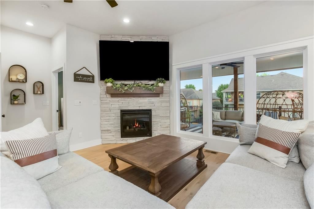 1311 NW Brentwood Drive — photo 6