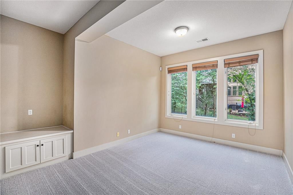9652 Pickering Street — photo 21