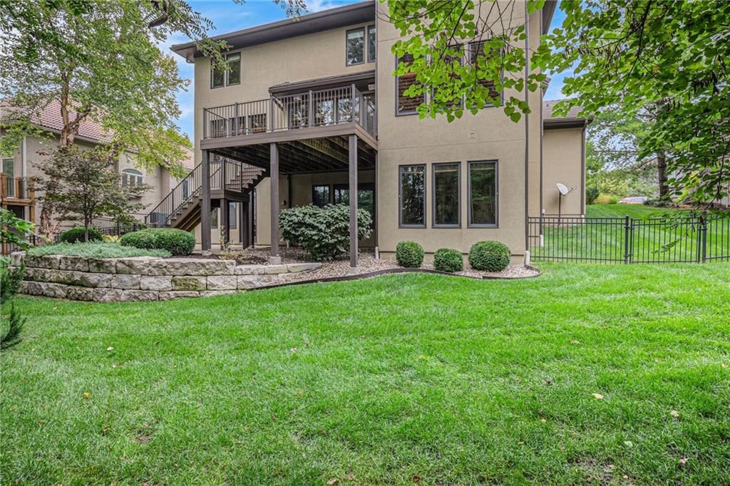 9652 Pickering Street — photo 25