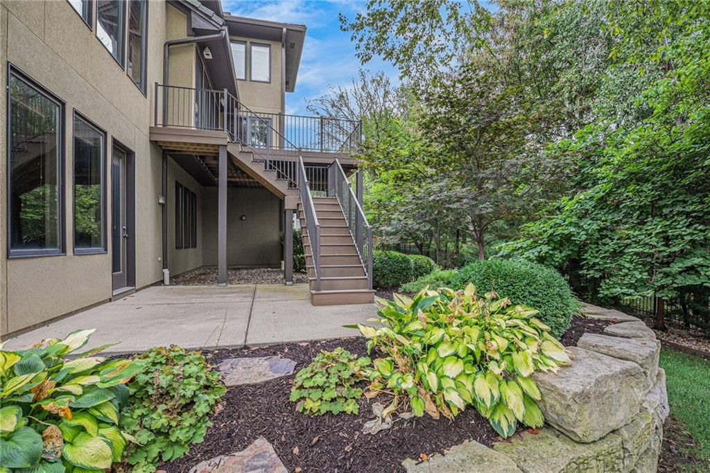9652 Pickering Street — photo 26