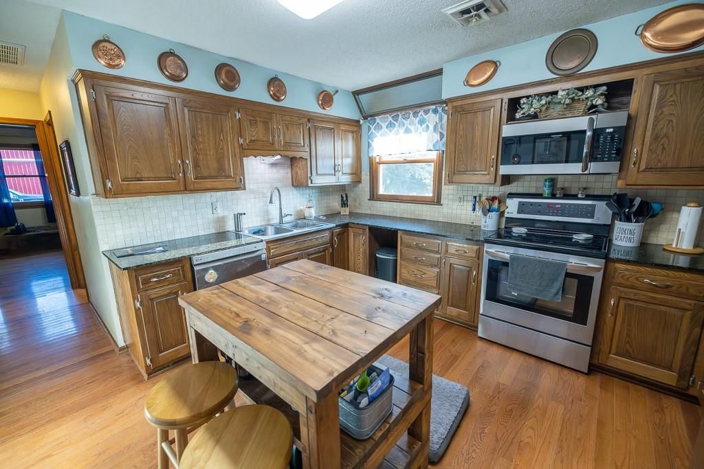 12149 Doniphan Lake Road — photo 80