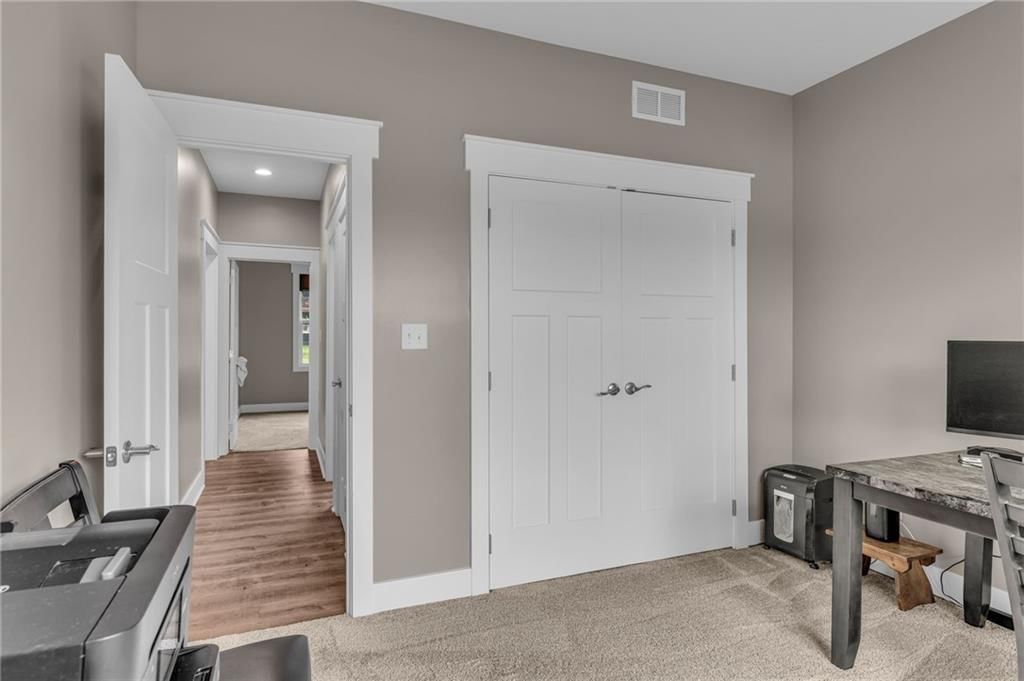 3233 SE Downing Drive — photo 36