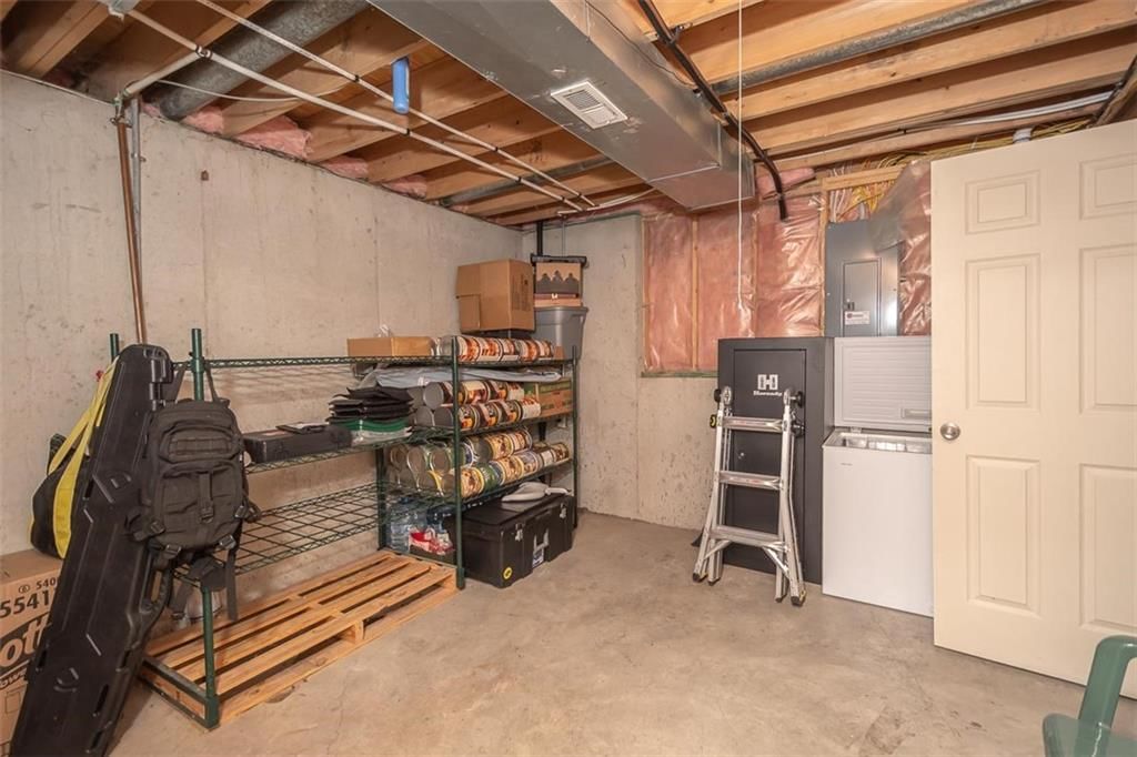 825 N Spruce Street — photo 35